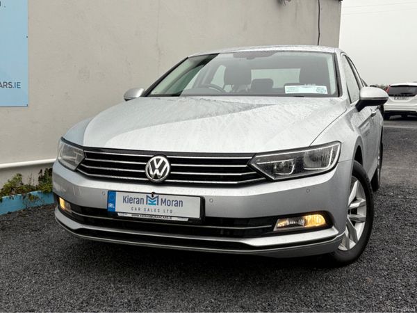 Volkswagen Passat Saloon, Diesel, 2015, Silver