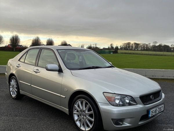 Lexus IS Saloon, Petrol, 2005, Silver