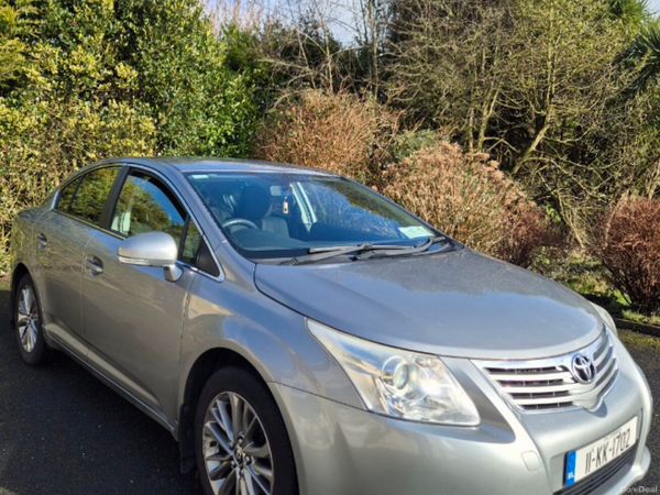 Toyota Avensis Saloon, Diesel, 2011, Grey