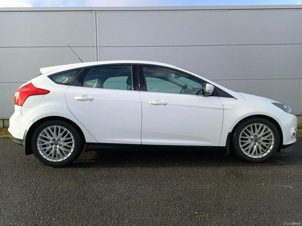 Ford Focus Hatchback, Diesel, 2013, White