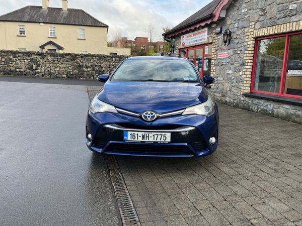 Toyota Avensis Saloon, Diesel, 2016, Blue