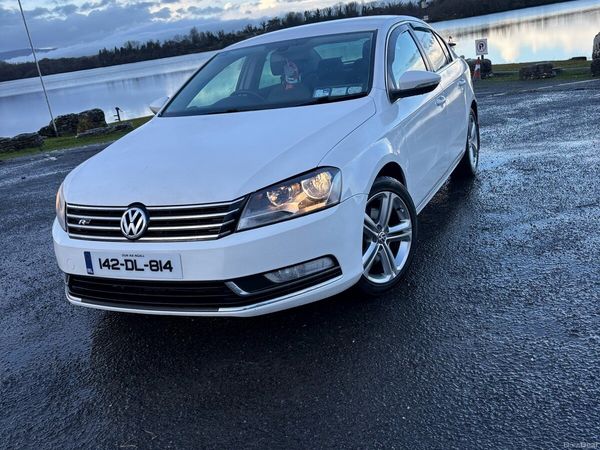 Volkswagen Passat Saloon, Diesel, 2014, White