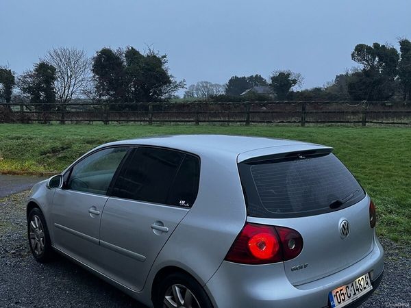 Volkswagen Golf Hatchback, Petrol, 2005, Silver