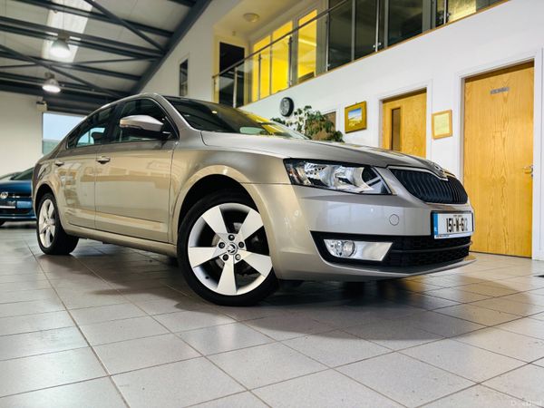 Skoda Octavia Saloon, Diesel, 2015, Beige