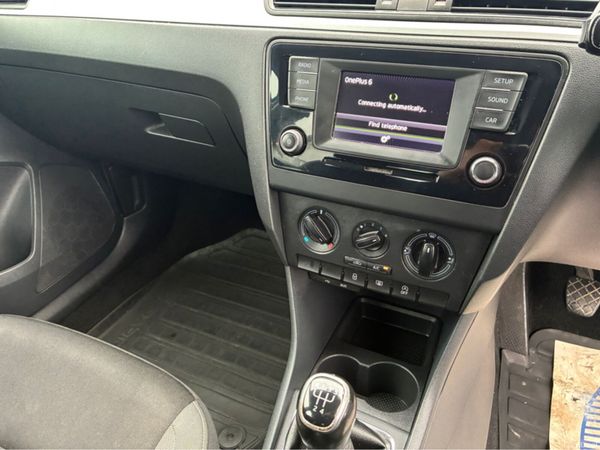 Skoda Rapid Saloon, Diesel, 2017, White