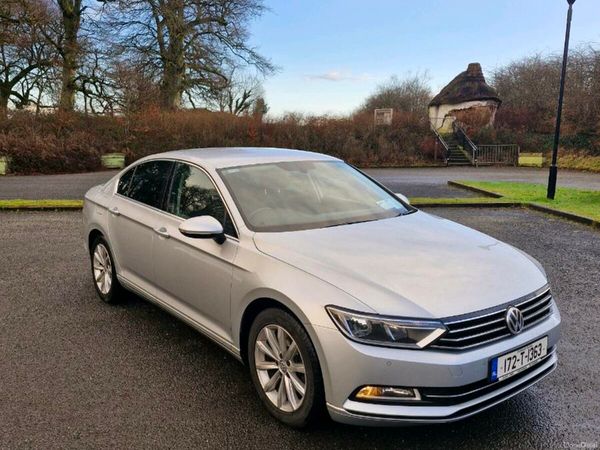 Volkswagen Passat Saloon, Diesel, 2017, Silver