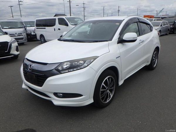 Honda Vezel SUV, Petrol Hybrid, 2015, White