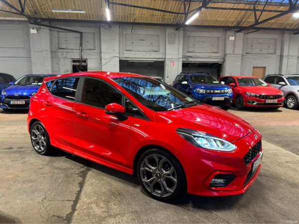 Ford Fiesta Hatchback, Petrol, 2021, Red