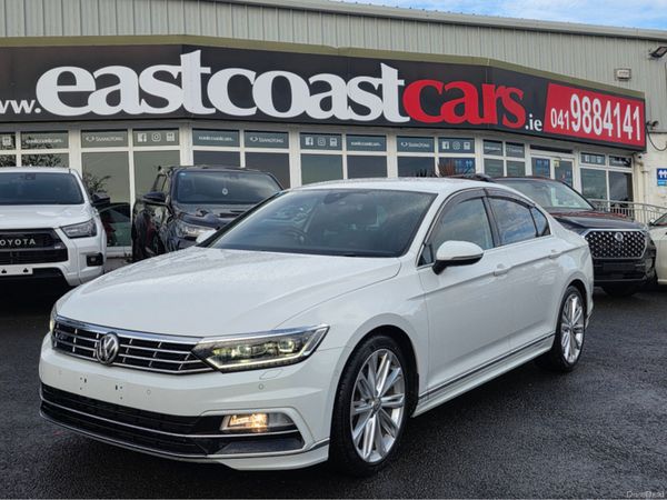 Volkswagen Passat Saloon, Petrol, 2016, White