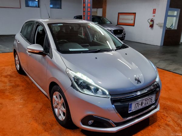 Peugeot 208 Hatchback, Petrol, 2017, Grey