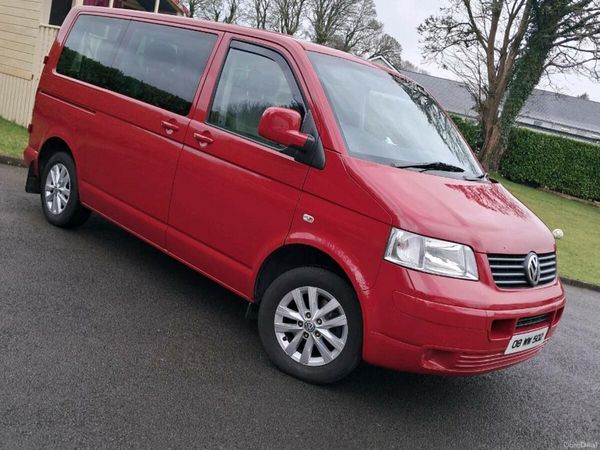 Volkswagen Shuttle MPV, Diesel, 2008, Red