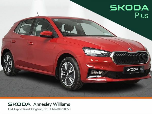 Skoda Fabia Hatchback, Petrol, 2023, Red