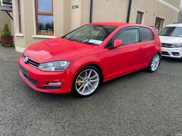 Volkswagen Golf Hatchback, Diesel, 2015, Red