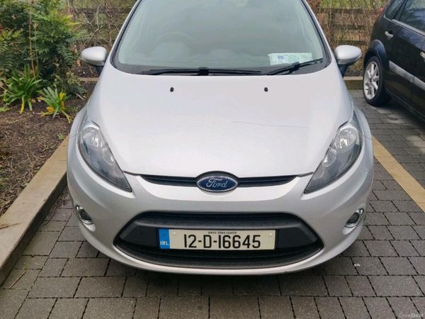 Ford Fiesta Hatchback, Petrol, 2012, Silver