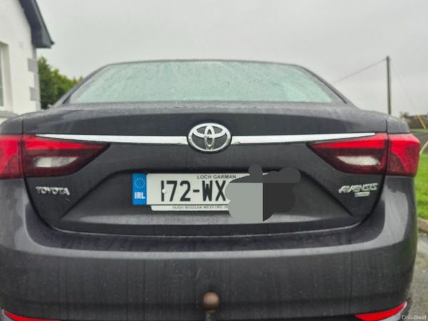 Toyota Avensis Saloon, Diesel, 2017, Grey