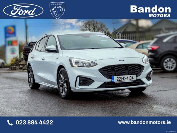 Ford Focus Hatchback, Petrol Hybrid, 2022, White