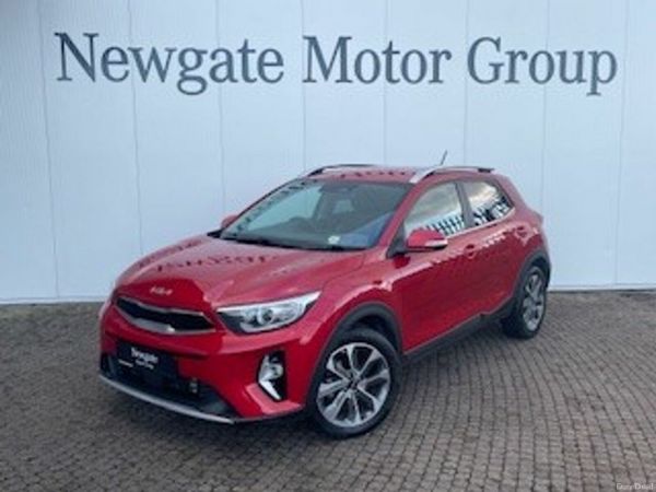 Kia Stonic MPV, Petrol Hybrid, 2024, Red