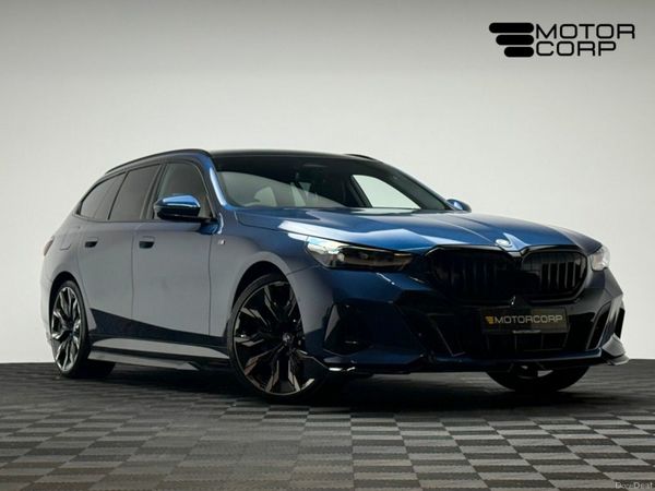 BMW 5-Series Estate, Petrol Plug-in Hybrid, 2025, Blue