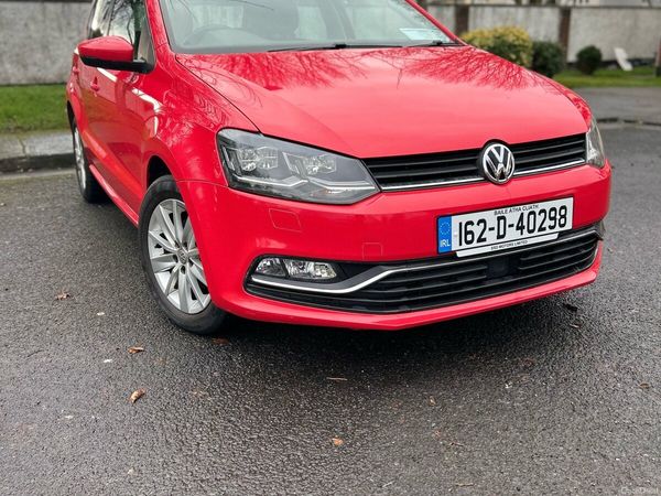 Volkswagen Polo Hatchback, Petrol, 2016, Red