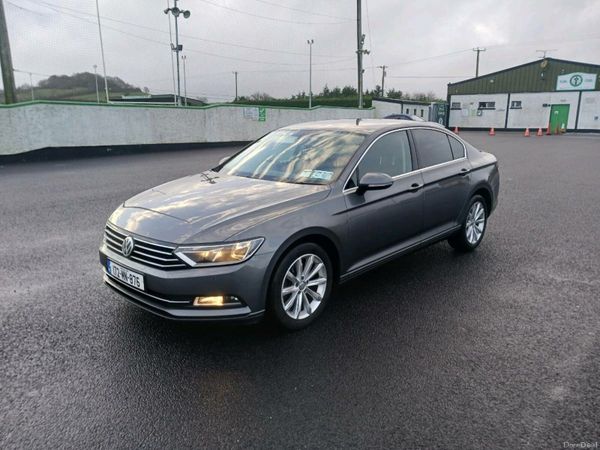 Volkswagen Passat Saloon, Diesel, 2017, Grey