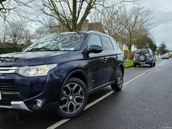Mitsubishi Outlander SUV, Diesel, 2014, Blue