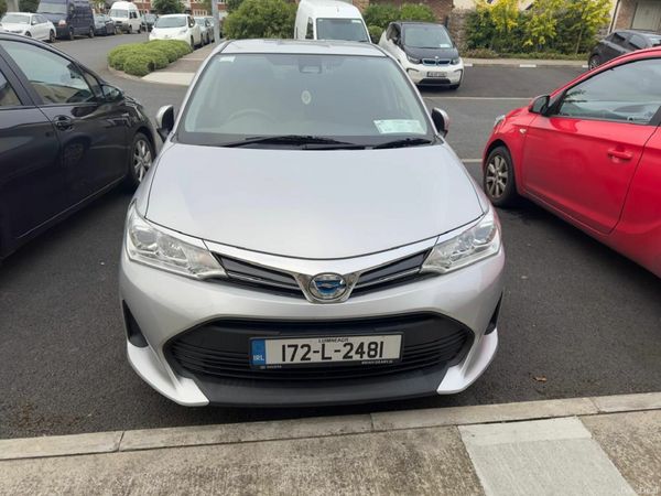 Toyota Corolla Estate, Petrol Hybrid, 2017, Silver
