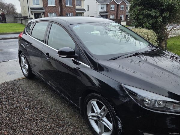 Ford Focus Hatchback, Diesel, 2017, Black