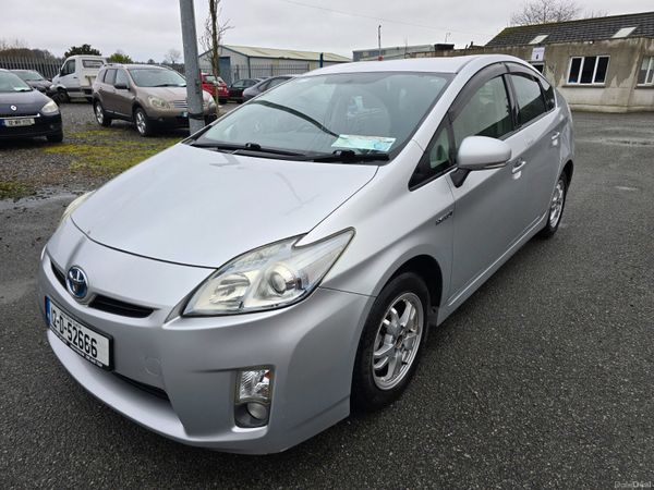 Toyota Prius Hatchback, Petrol Hybrid, 2012, Silver