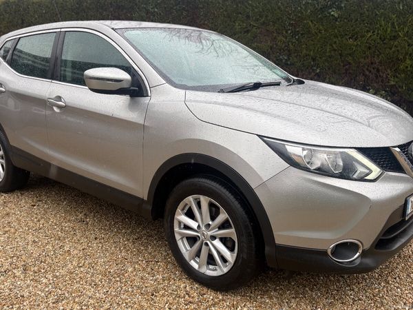 Nissan Qashqai Hatchback, Diesel, 2016, Silver
