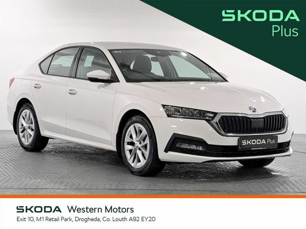 Skoda Octavia Saloon, Petrol, 2024, White