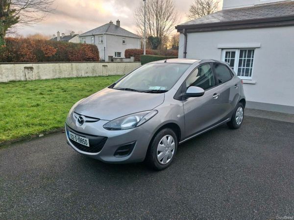 Mazda Demio MPV, Petrol, 2013, Grey