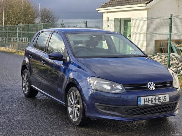 Volkswagen Polo Hatchback, Petrol, 2014, Blue