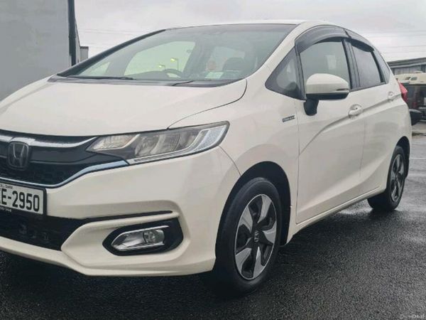 Honda Fit Hatchback, Petrol Hybrid, 2018, White