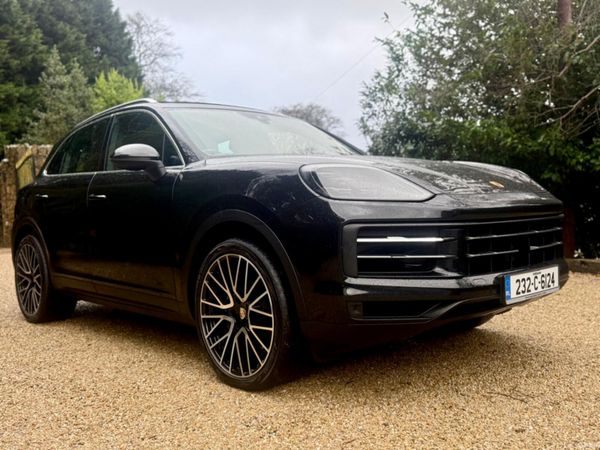 Porsche Cayenne SUV, Petrol Plug-in Hybrid, 2023, Black