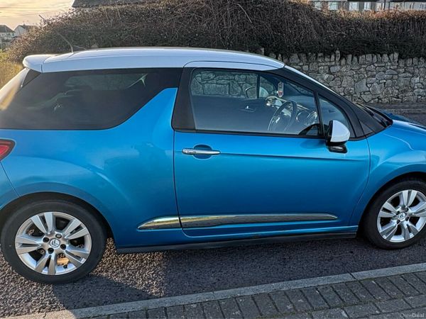 Citroen DS 3 Hatchback, Diesel, 2012, Blue
