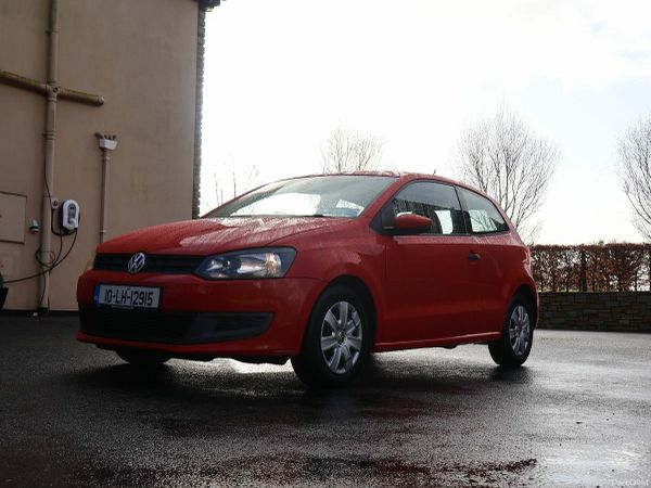 Volkswagen Polo Hatchback, Petrol, 2010, Red