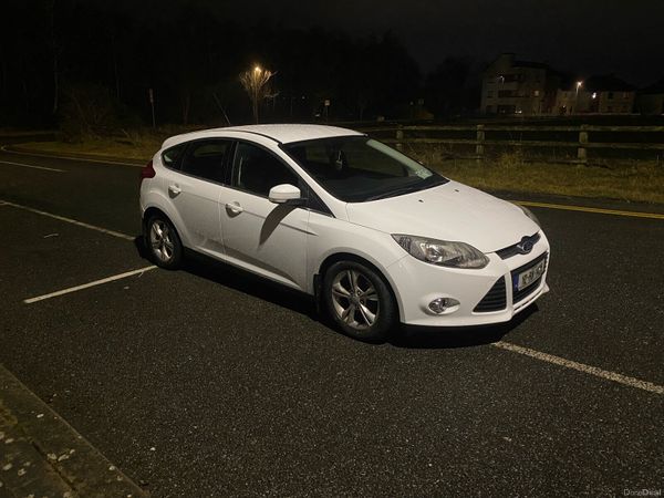 Ford Focus Hatchback, Diesel, 2012, White