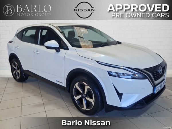 Nissan Qashqai MPV, Petrol, 2023, White