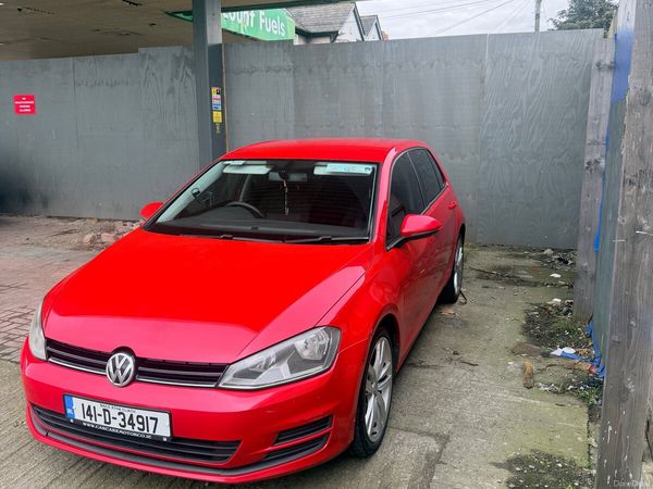 Volkswagen Golf Hatchback, Diesel, 2014, Red