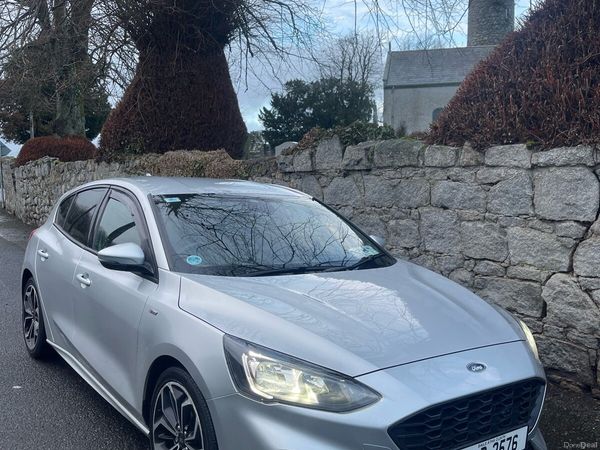 Ford Focus Hatchback, Diesel, 2021, Grey