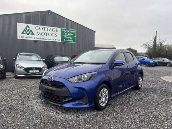 Toyota Yaris Hatchback, Petrol, 2020, Blue