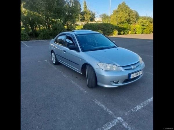 Honda Civic Saloon, Petrol, 2004, Silver