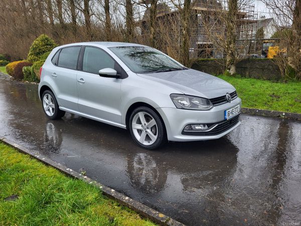 Volkswagen Polo Hatchback, Petrol, 2016, Silver