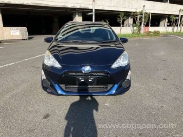 Toyota Aqua Hatchback, Petrol Hybrid, 2016, Blue