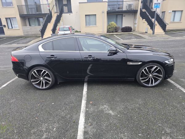 Jaguar XE Saloon, Diesel, 2017, Black