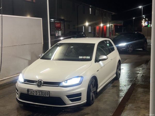 Volkswagen Golf Estate, Petrol, 2016, White