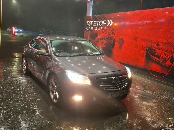 Vauxhall Insignia Hatchback, Diesel, 2012, Grey