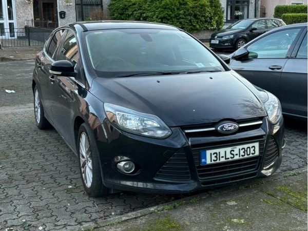 Ford Focus Hatchback, Petrol, 2013, Black