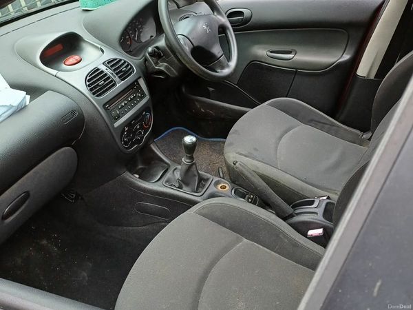 Peugeot 206 Hatchback, Petrol, 2006, Red