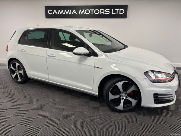 Volkswagen Golf Hatchback, Petrol, 2014, White